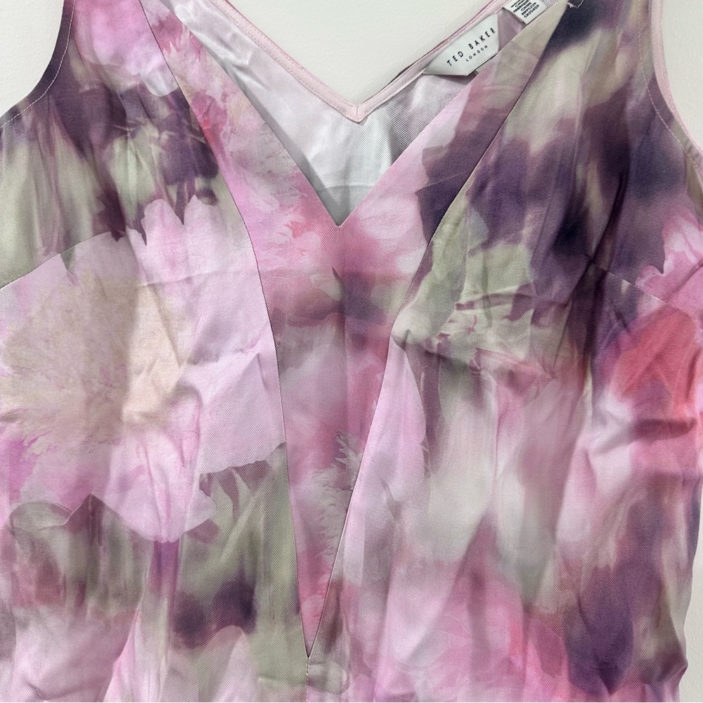 Ted Baker London Nethiia viscose shell sleeveless V neck floral top multicolor 2 - Picture 4 of 6